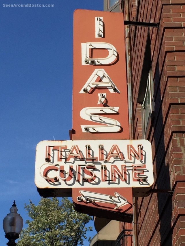 ida's italian cuisine sign north end boston
