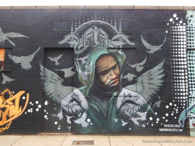 angel-man-mural-victor-quinonez